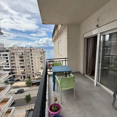 Azalea Apartment *